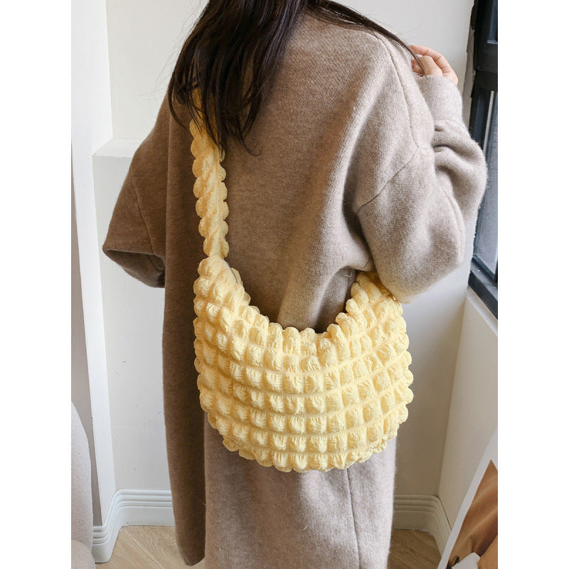 Texturiertes Stoff-Hobo-Bag Brehn