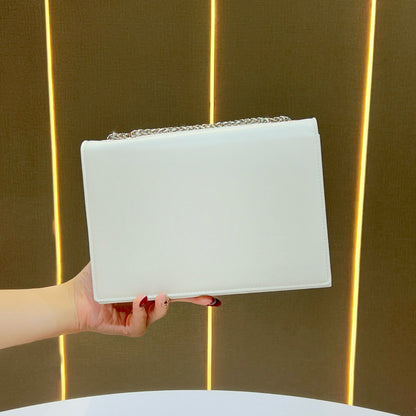 Minimalistische Umschlag-Clutch