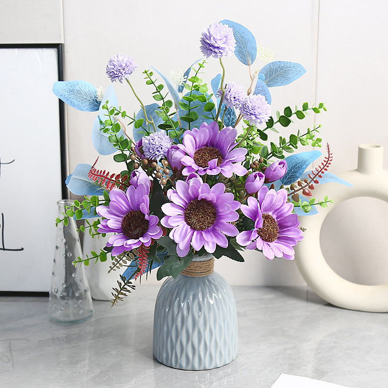 Dekorative Sonnenblumenblumenarrangement