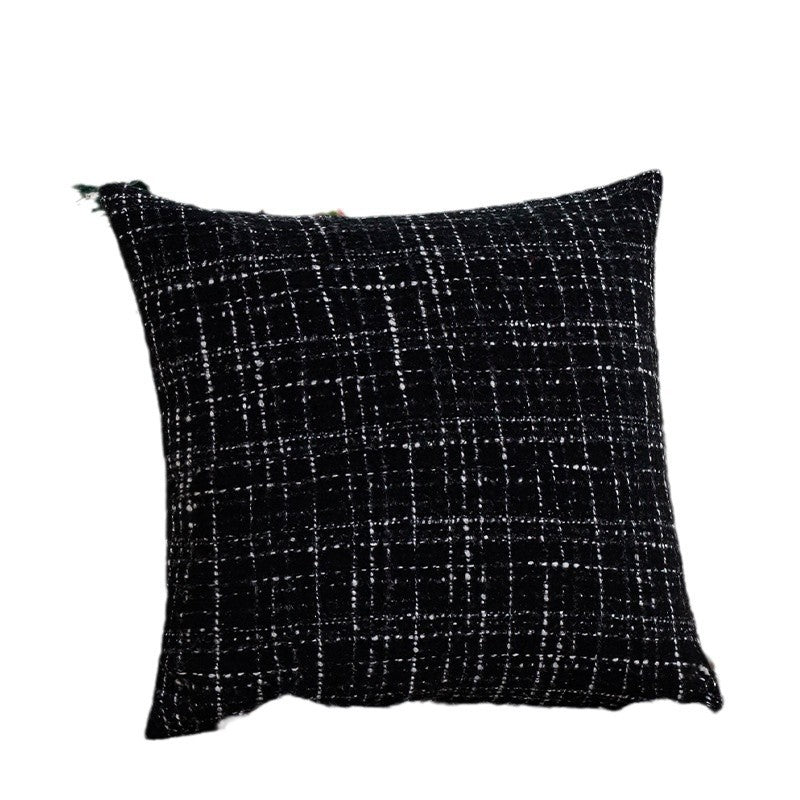 Quadratischer Kissenbezug Brehn aus strukturiertem Tweed‑Bouclé mit gewebtem Karomuster