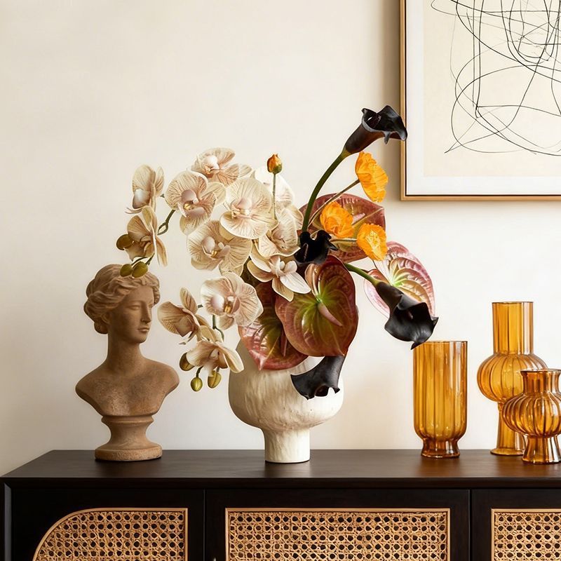 Luxuriöse Orchideenblumenarrangement