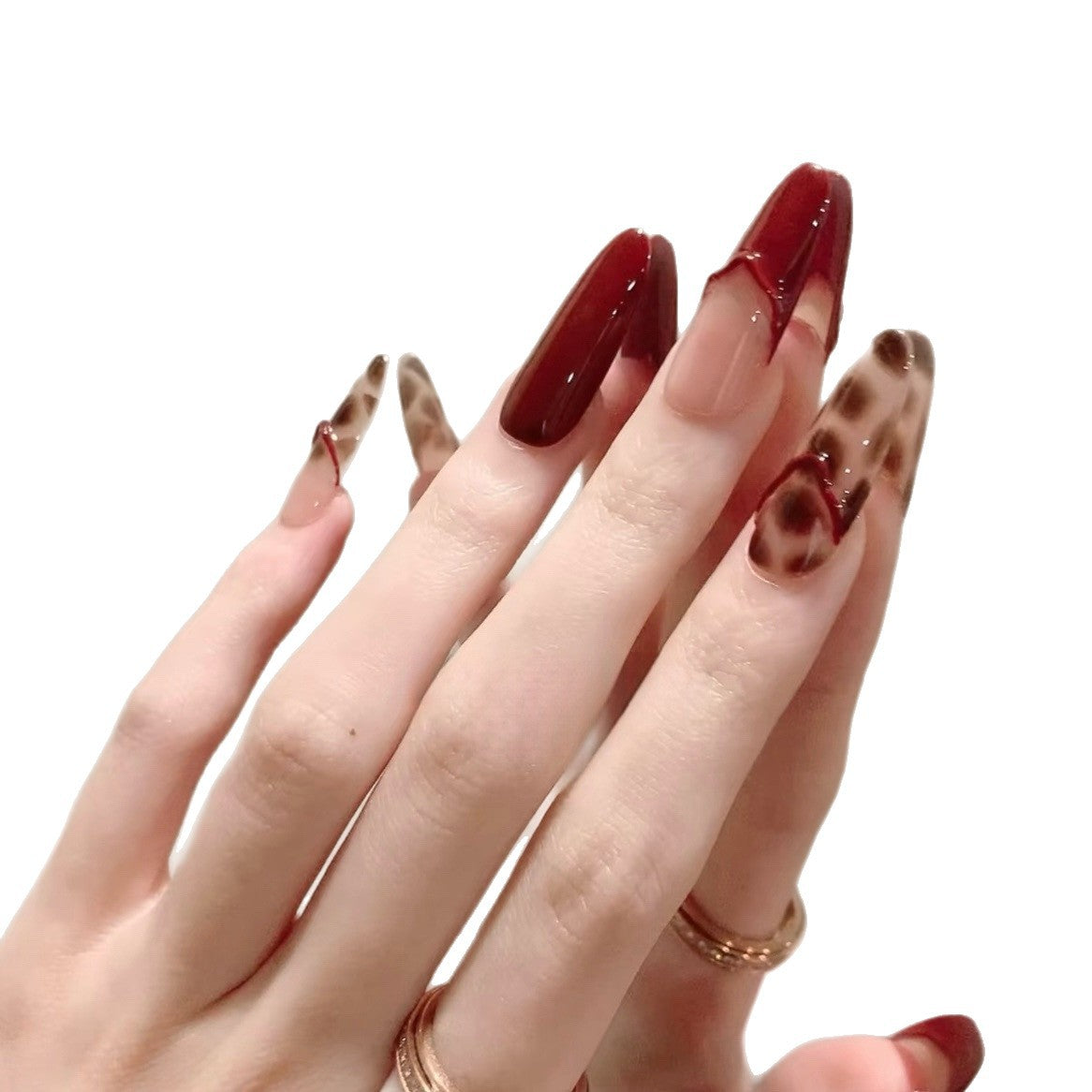 Kunstnagel Set mit Stilvollem Design Brehn
