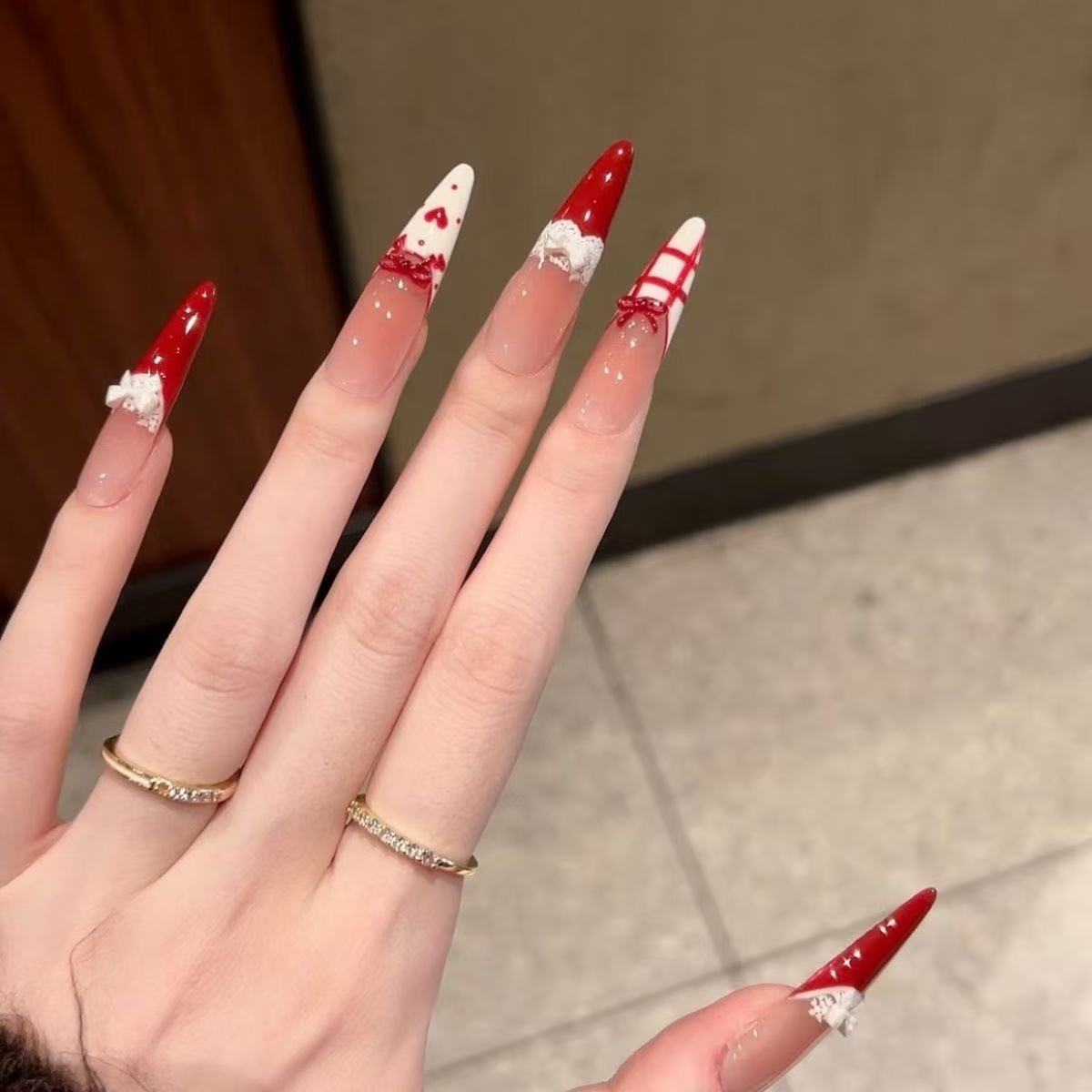 Festliches Press-On Nagelset