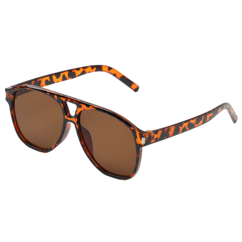 Damen modische Sonnenbrille mit einzigartigem Leopardendetail Brehn
