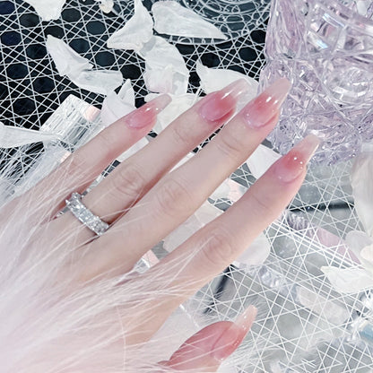 Kunstnagelset mit elegantem Ombre-Effekt Brehn