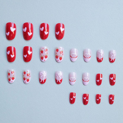Charmantes Erdbeer-Themen-Nagelkunstset