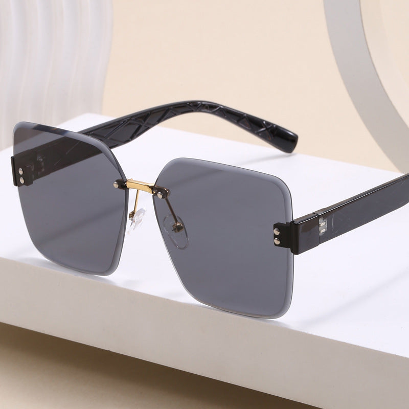 Damen oversized quadratische Sonnenbrille mit modischem Dekor Brehn