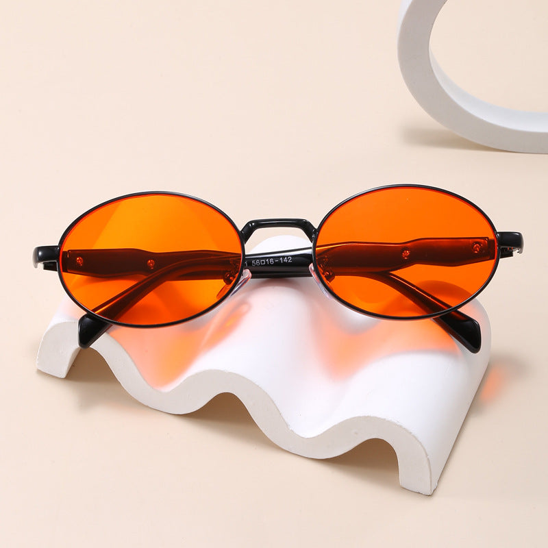 Modische Sonnenbrille Im Eleganten Ovaldesign Brehn 1787127969