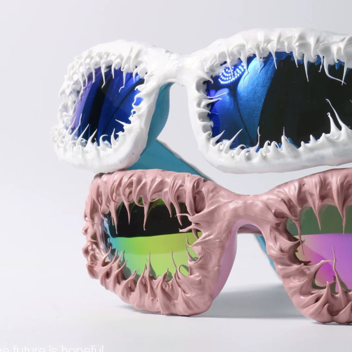 Damen kreative Design-Sonnenbrille mit einzigartigem strukturierter Rahmen Brehn