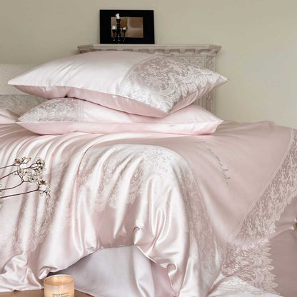 Luxuriöse Jacquard-Satin-Bettdecke und Bettbezugsensemble mit Spitzenrandrock