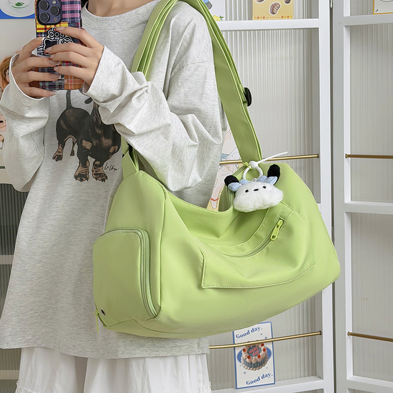 Sportliche Schultertasche mit Geräumigem Innenfach und Robustem Tragegurt Brehn
