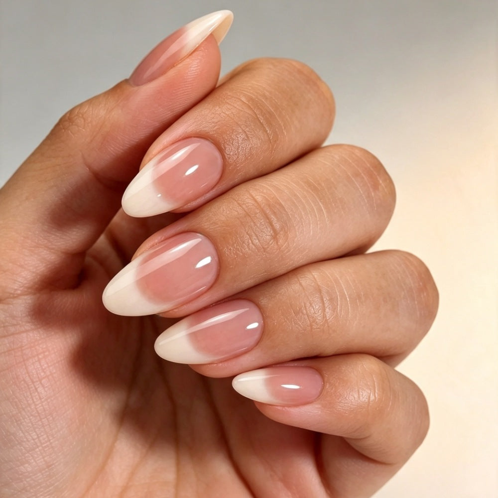 Schickes mandelförmiges Press-On-Nagelset Brehn