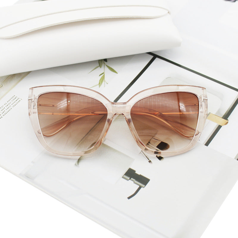 Damen Cat-Eye Sonnenbrille mit eleganten Akzenten Brehn