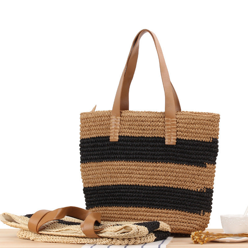 Weitläufige Strohtasche mit Eleganten Ledergriffen Brehn