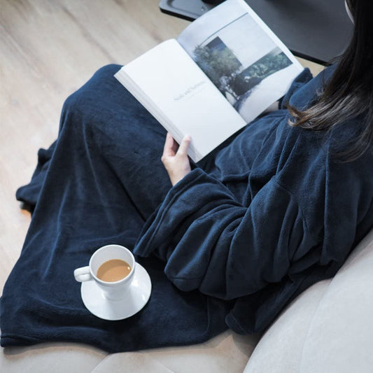 Damen Kuscheldecke mit Ärmeln und Taschen Brehn