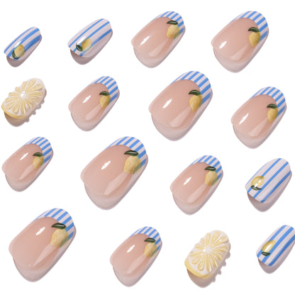 Kunstvolle Nagelkunst mit floralem und buntem Design Brehn