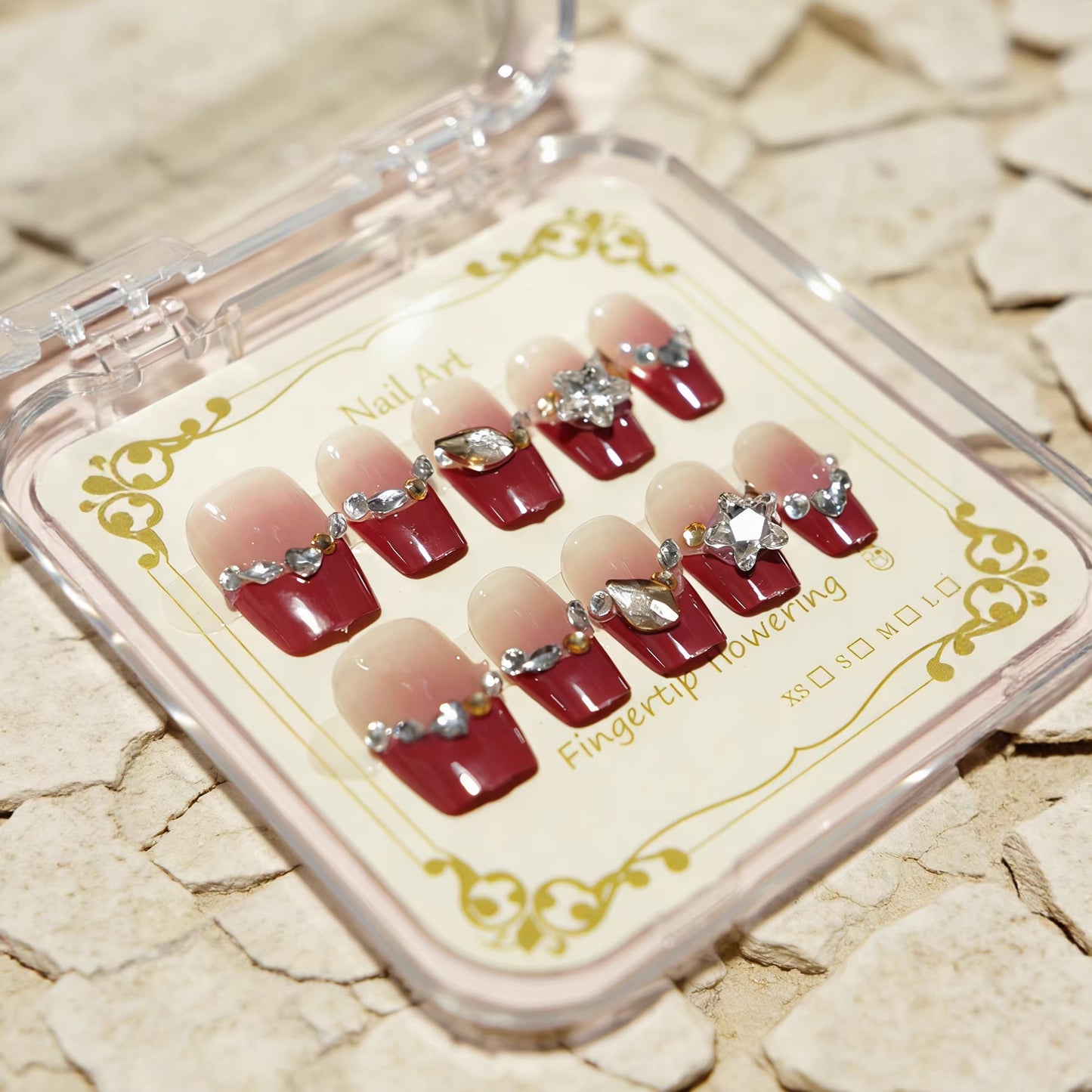 Dekorative mit Strass veredelte Press-On Nageltips Brehn