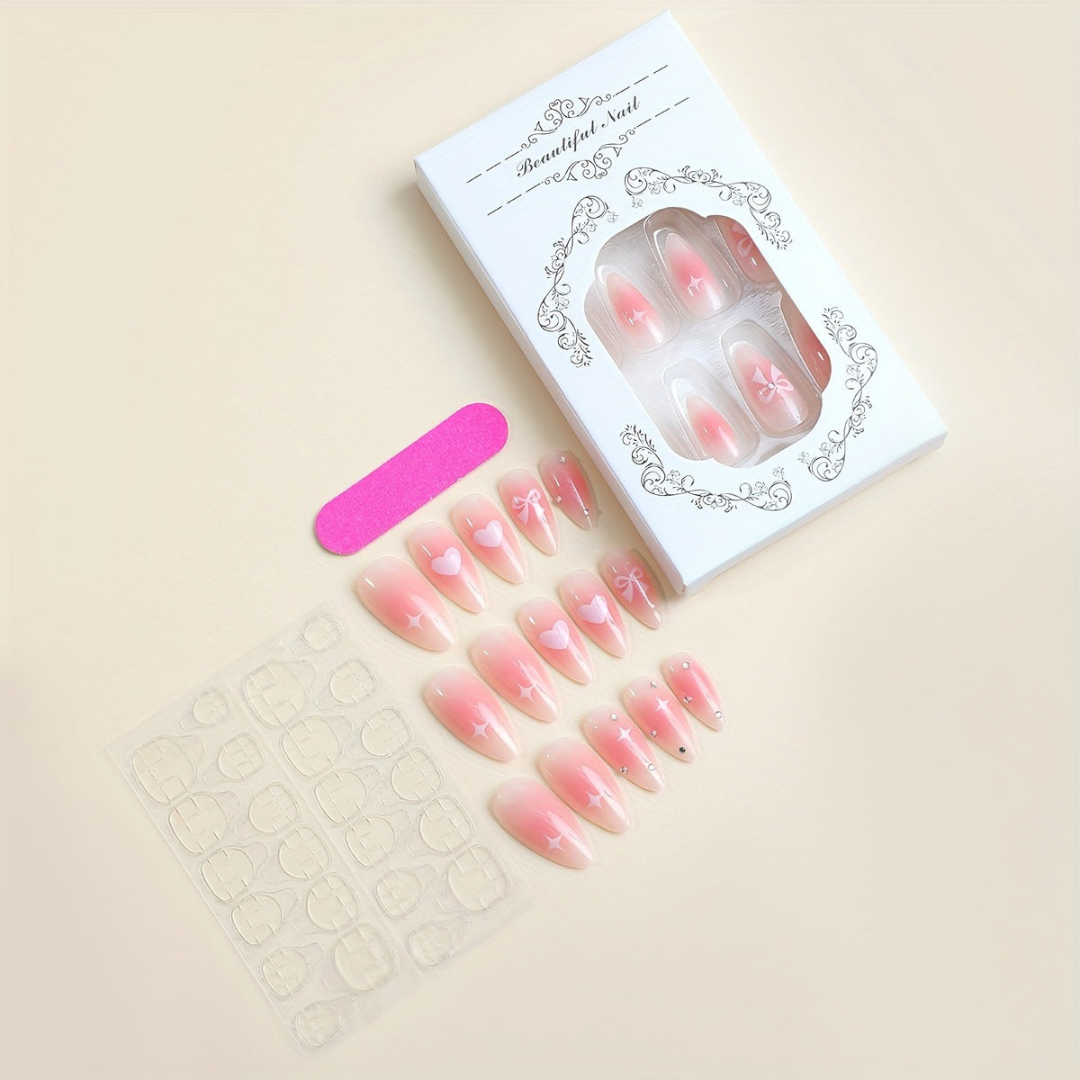 Kunstnagelset mit romantischem Design Brehn