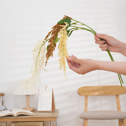 Dekorative grüne Blumenstängel