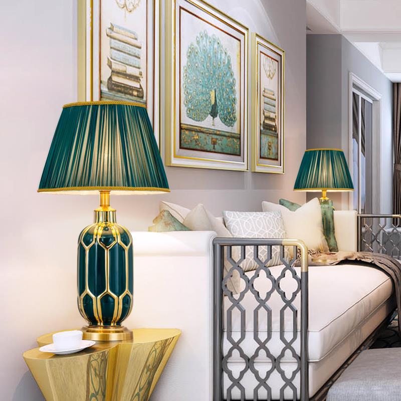 Elegante dekorative Tischlampe