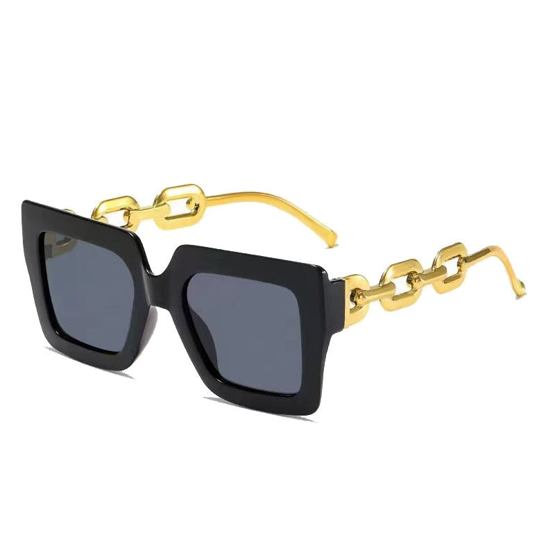 Damen Sonnenbrille mit auffälligem Kettenrahmen Brehn