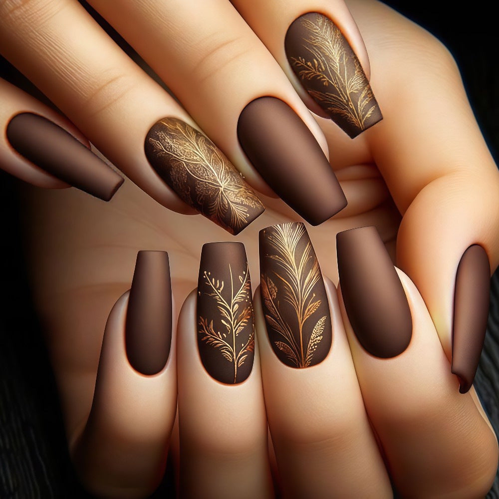 Kunstnägel mit elegantem botanischen Design Brehn
