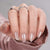 Elegantes Kunstnagel-Set mit schimmerndem Finish Brehn