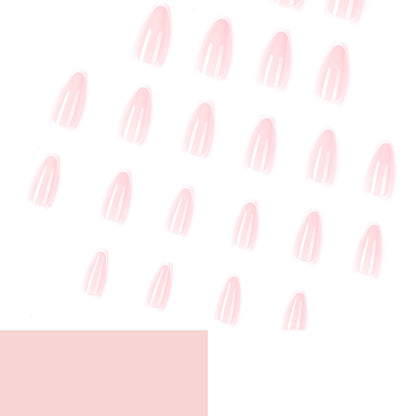Kunstvolle Stiletto-Nägel mit elegantem French-Tip Design Brehn