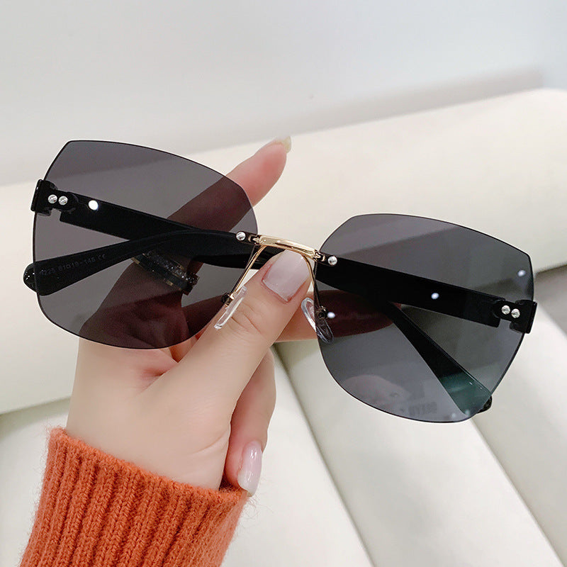 Damen Modische Schildpatt-Sonnenbrille mit goldenen Akzenten Brehn