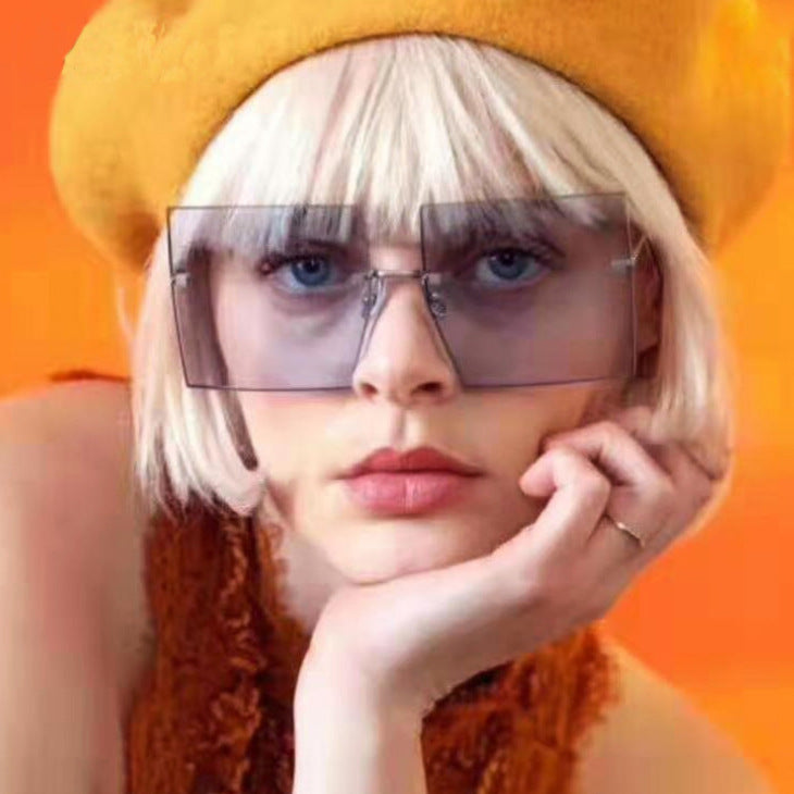 Damen moderne geometrische Sonnenbrille mit filigranem Metallrahmen Brehn