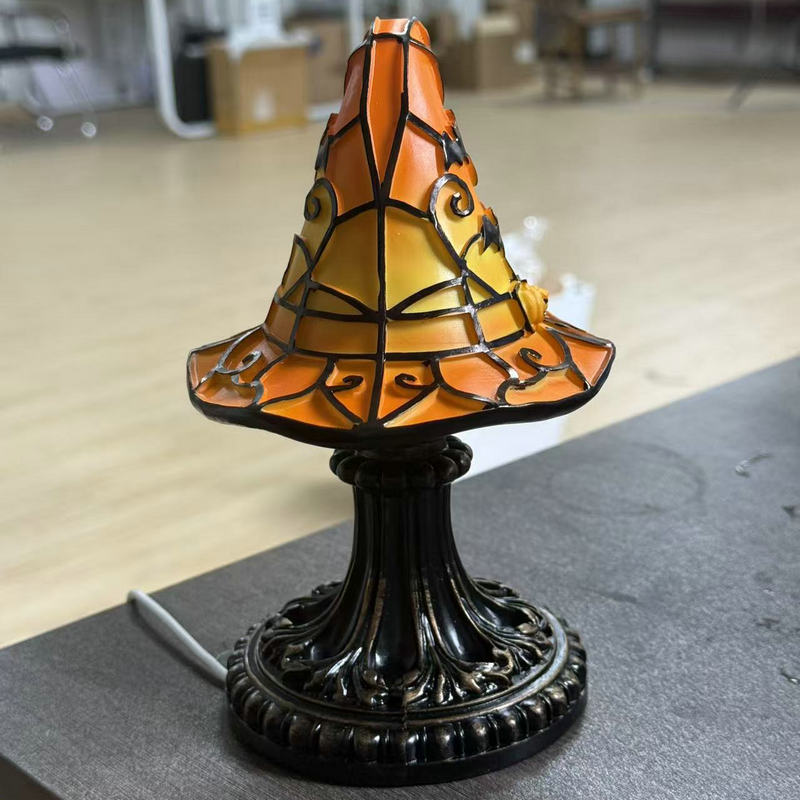 Dekorative Hexenhut Tischlampe Brehn