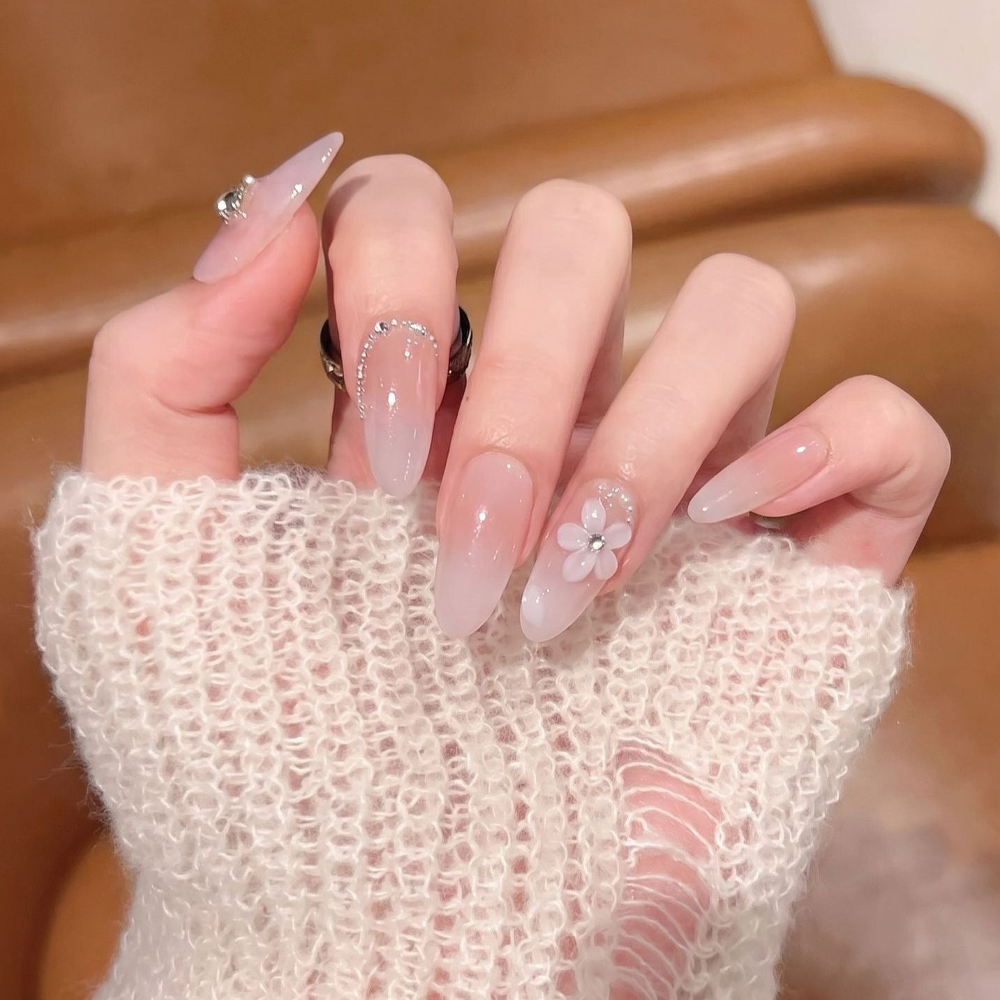 Florales Press-On Nagelkunst-Set Brehn