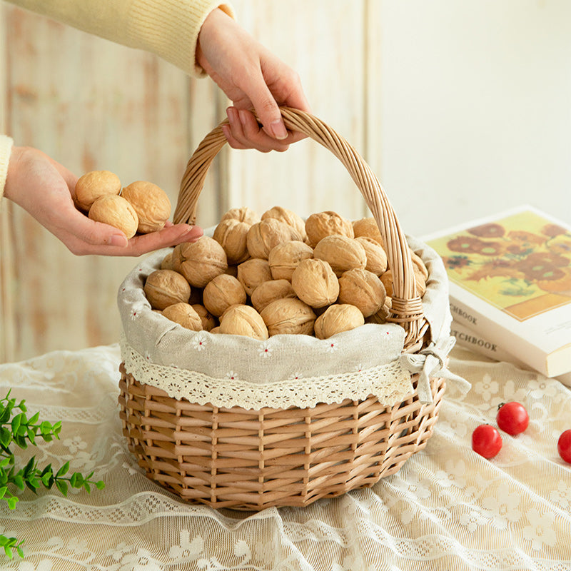 Damen geflochtener Picknickkorb mit romantischem Gingham-Futter Brehn