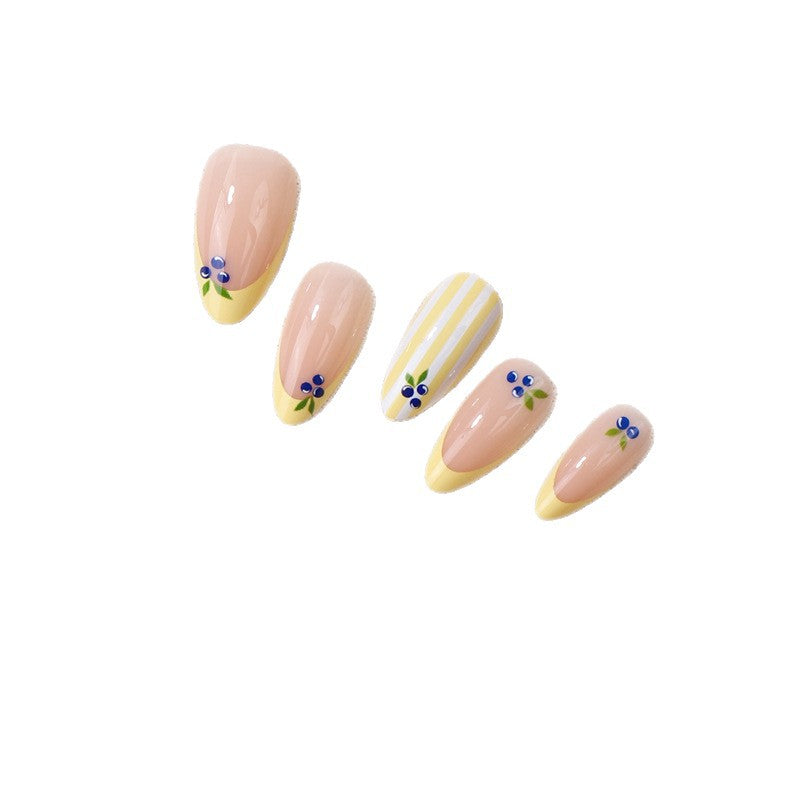 Dekoratives Press-On Nagelset Brehn