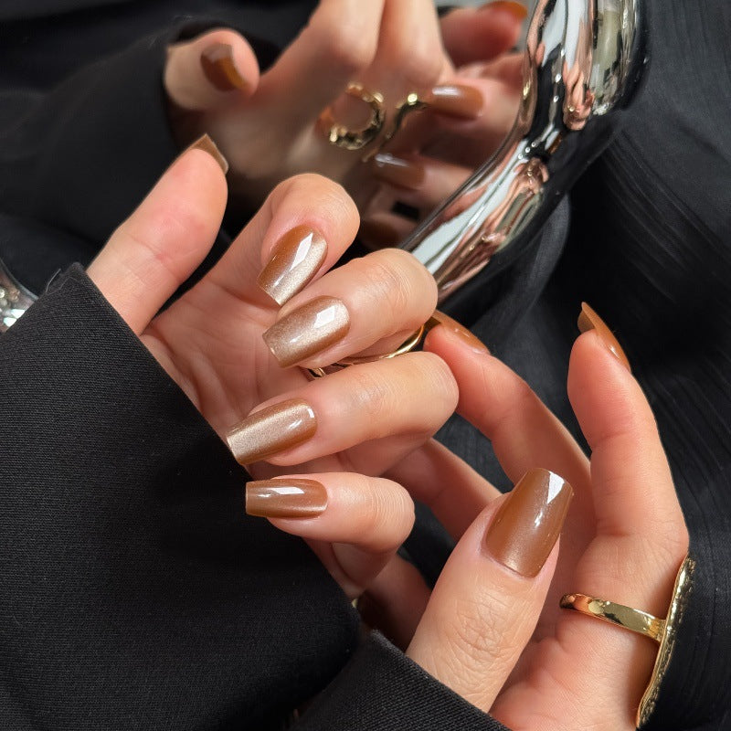 Elegante Kunstnägel mit sanftem Ombre-Finish Brehn