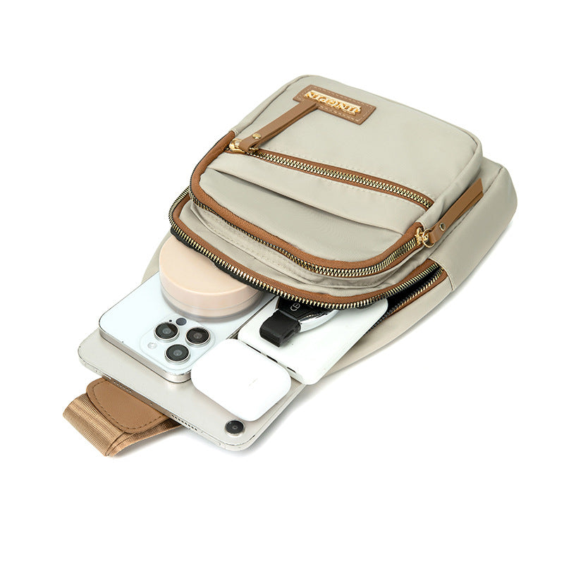 Stylischer Sling-Rucksack mit mehreren Fächern