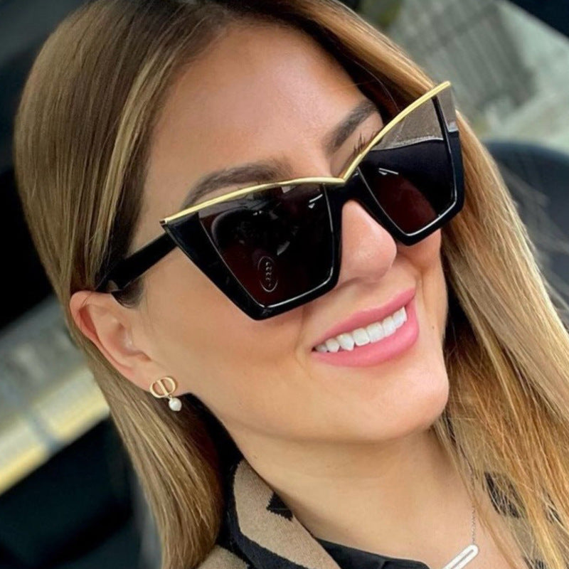 Damen extravagante Sonnenbrille mit einzigartigem Design und goldenen Akzenten Brehn