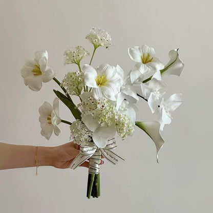Schöner floraler Hochzeitsstrauß für besondere Feierlichkeiten