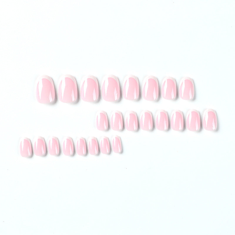 Elegante Nagelkunst mit französischen Spitzen Brehn