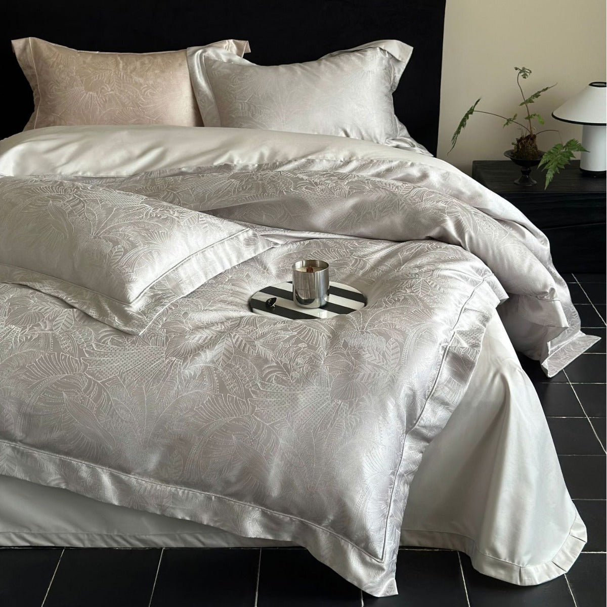 luxuriöse Jacquard-Satin Bettwäsche-Garnitur Brehn