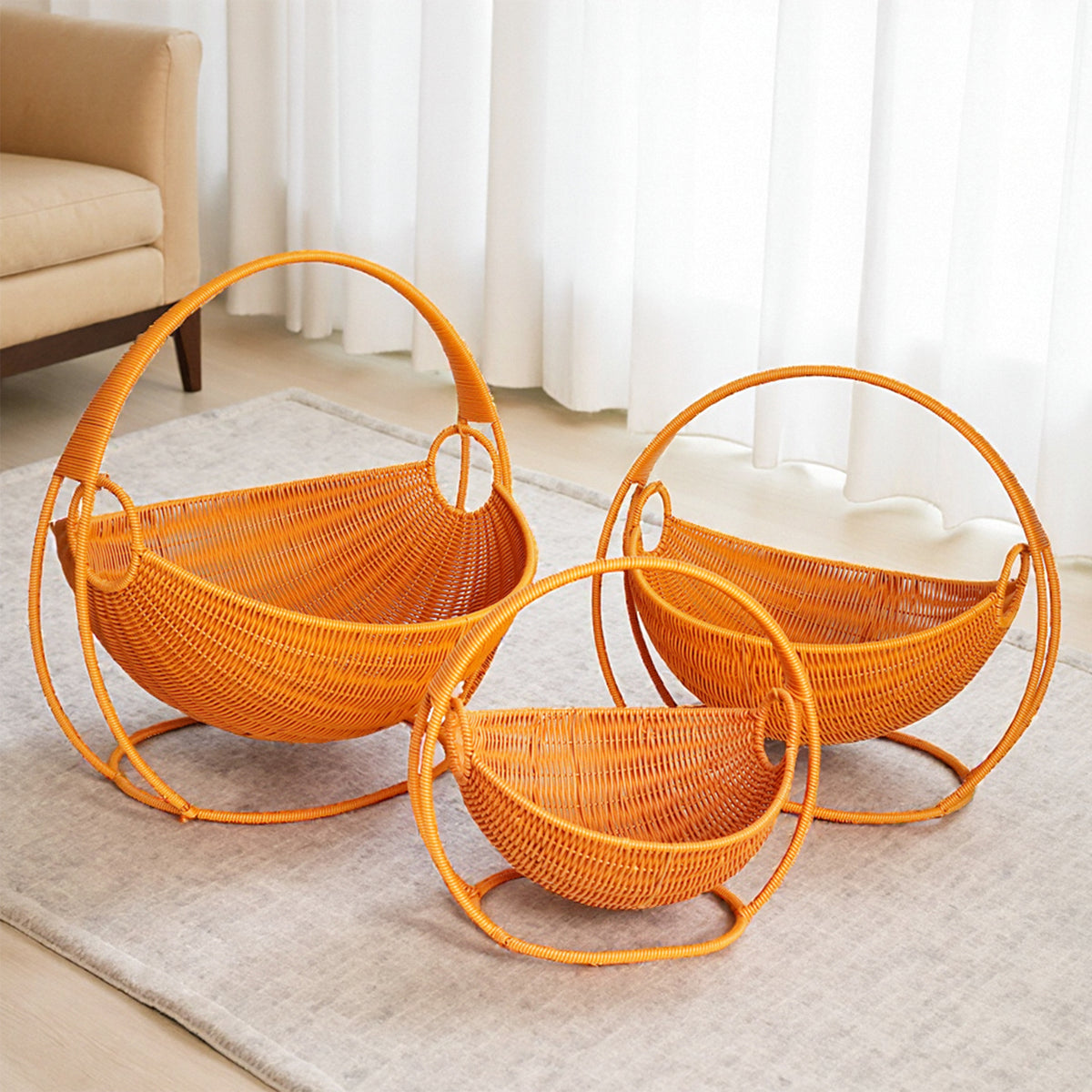 Moderner Rattan Obstschale mit Ständer Brehn