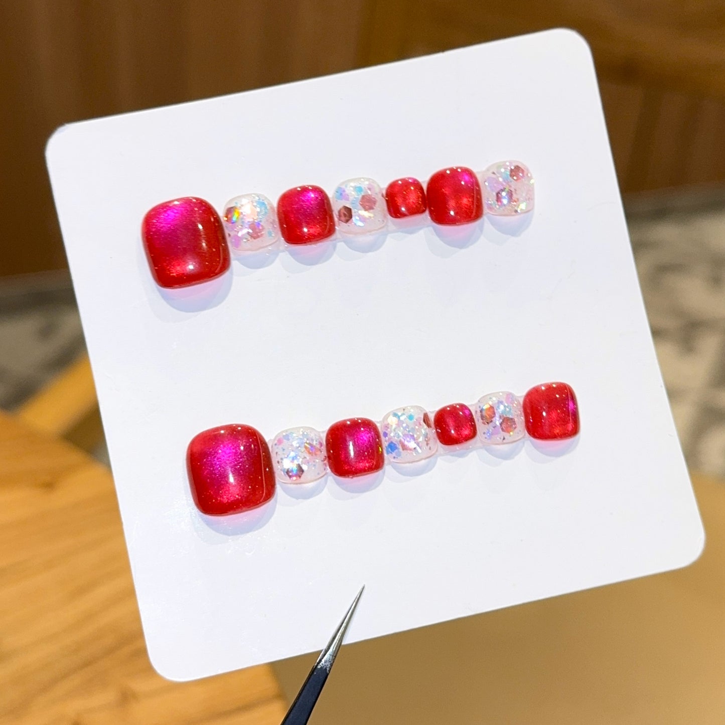 Kunstnägel mit Funkelnden Akzenten und Glitzerndem Design Brehn