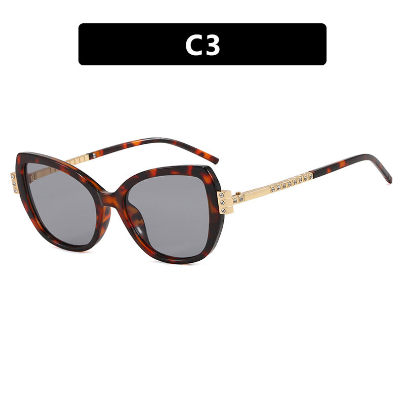 Damen oversized Sonnenbrille mit schützendem UV-Filter und eleganten Akzenten Brehn