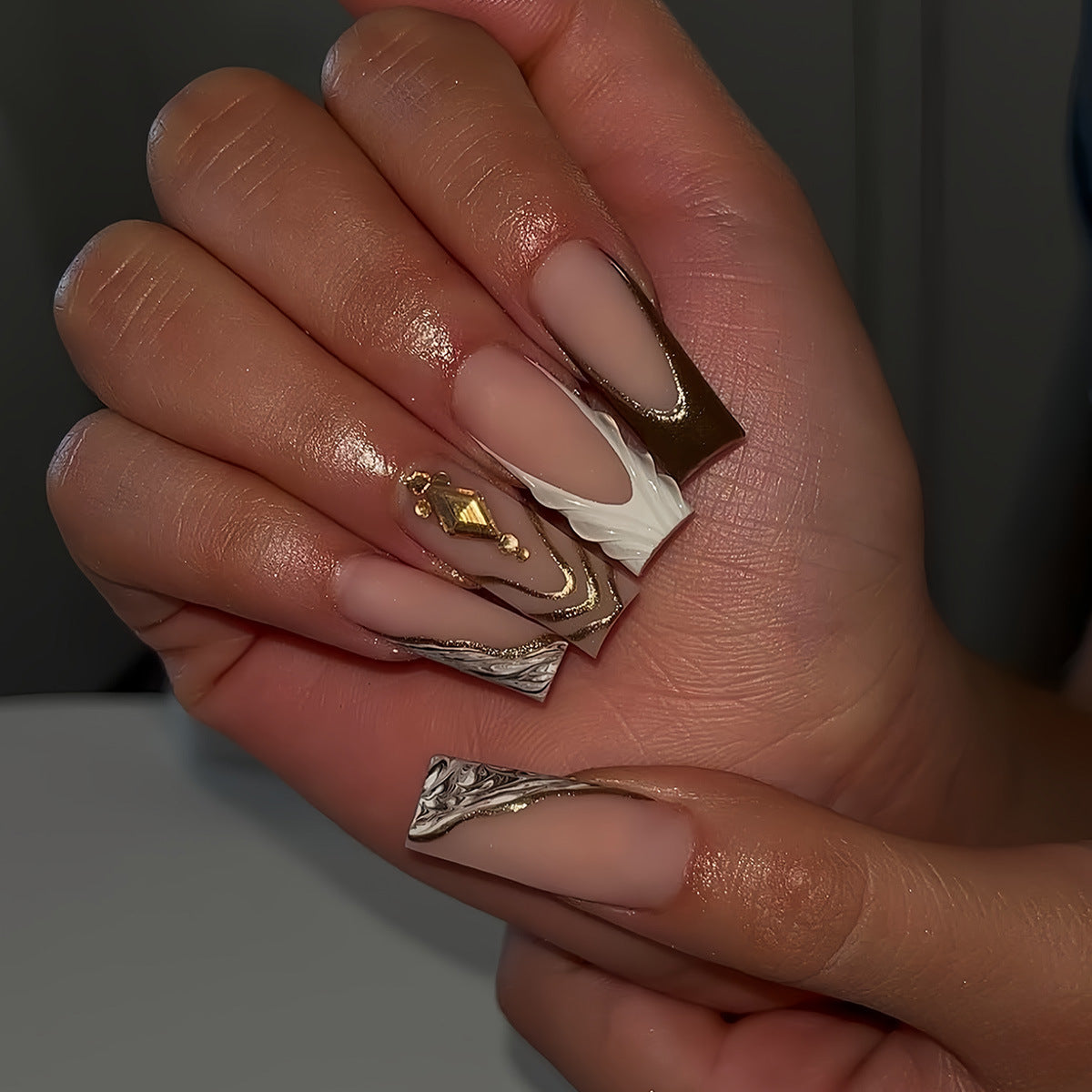Modisches Nagelkunstset Brehn