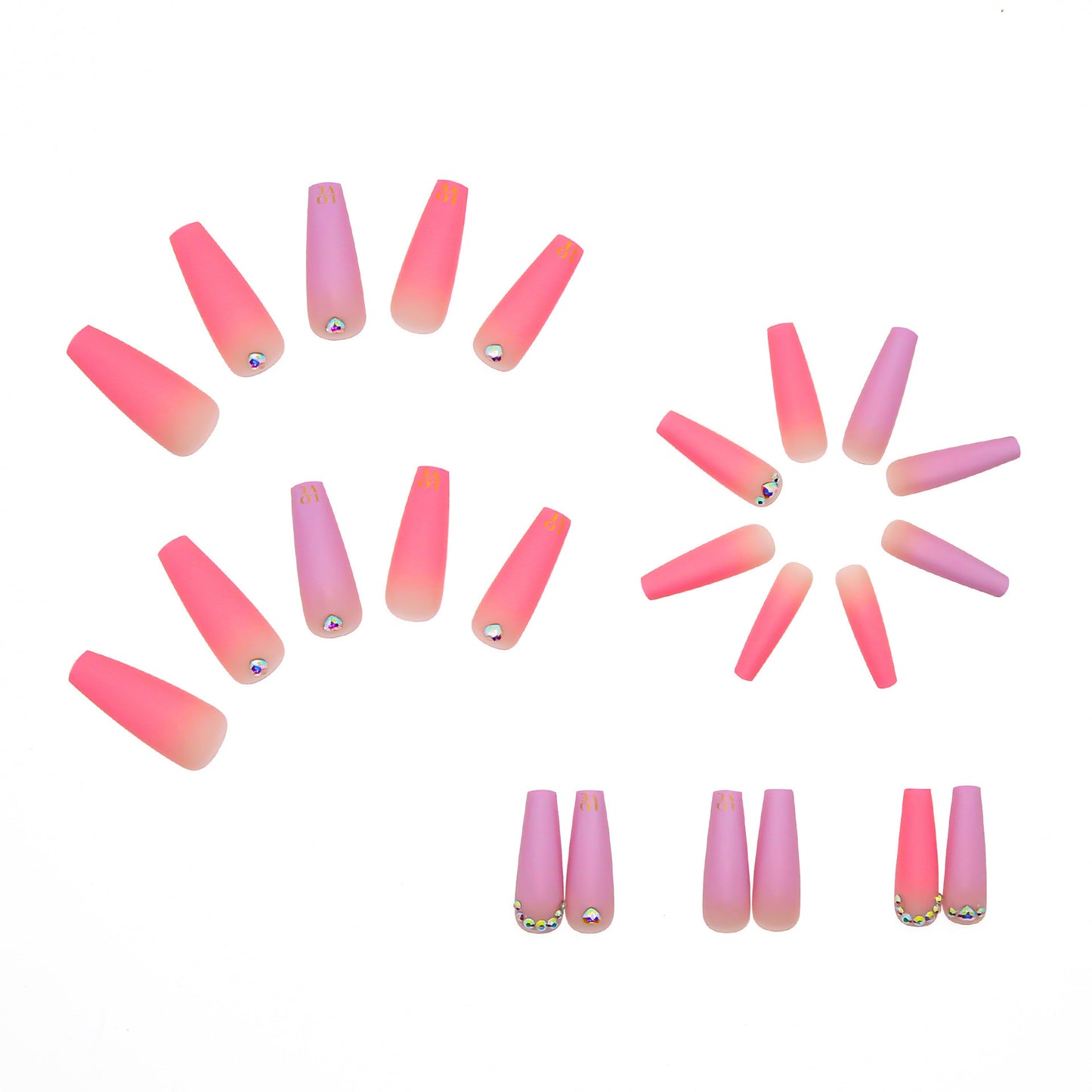 Kunstnagelset mit bezaubernden Herz-Details Brehn