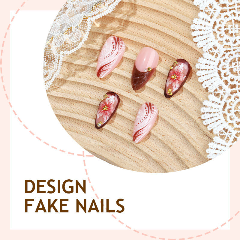 Kreatives Kunstnagelset mit eleganten Blütenakzenten Brehn