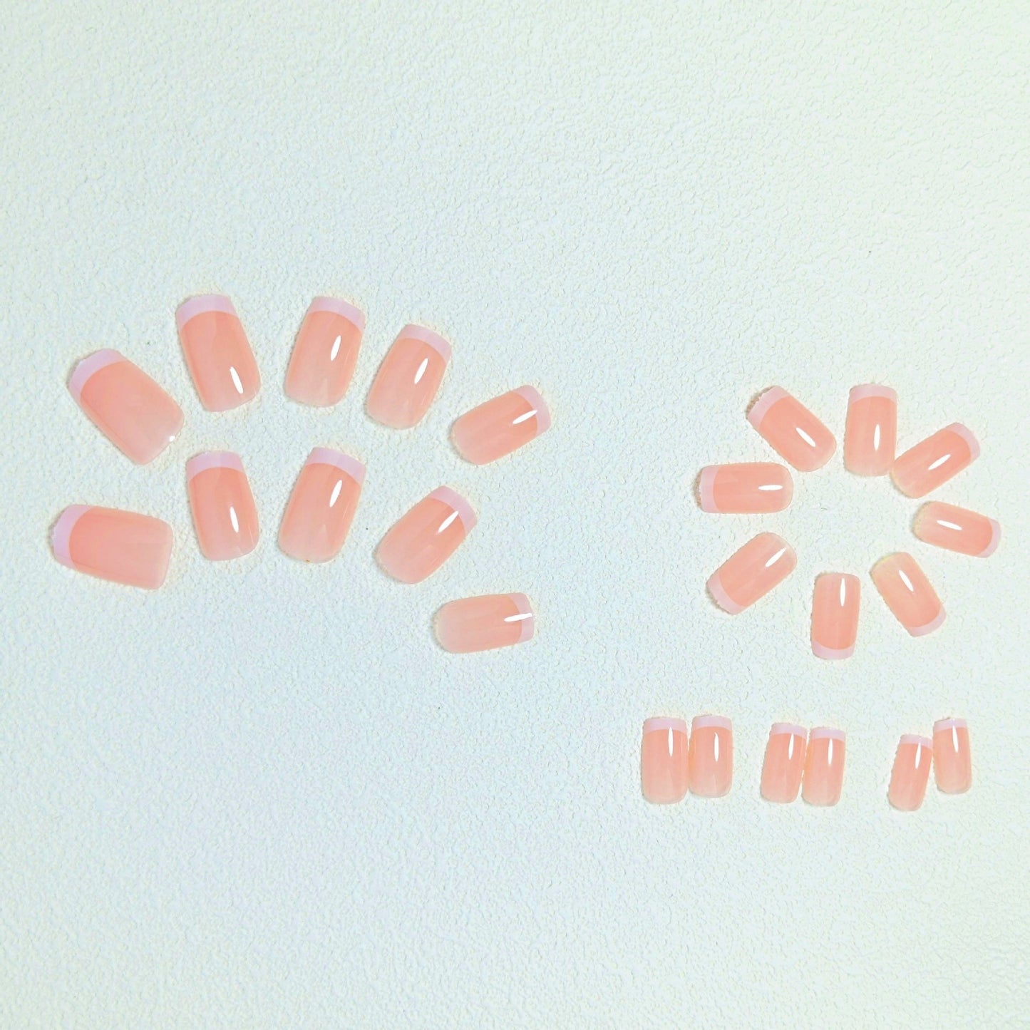 Elegante French Tip Drucknägel Set Brehn