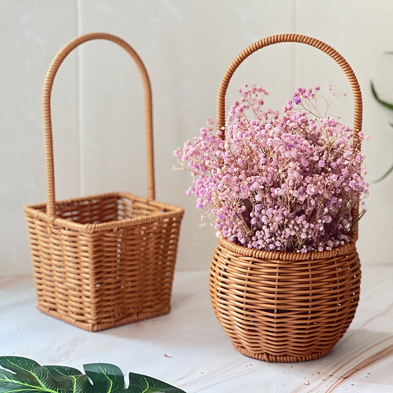 Handgefertigter Rattan Aufbewahrungskorb mit Griff Brehn