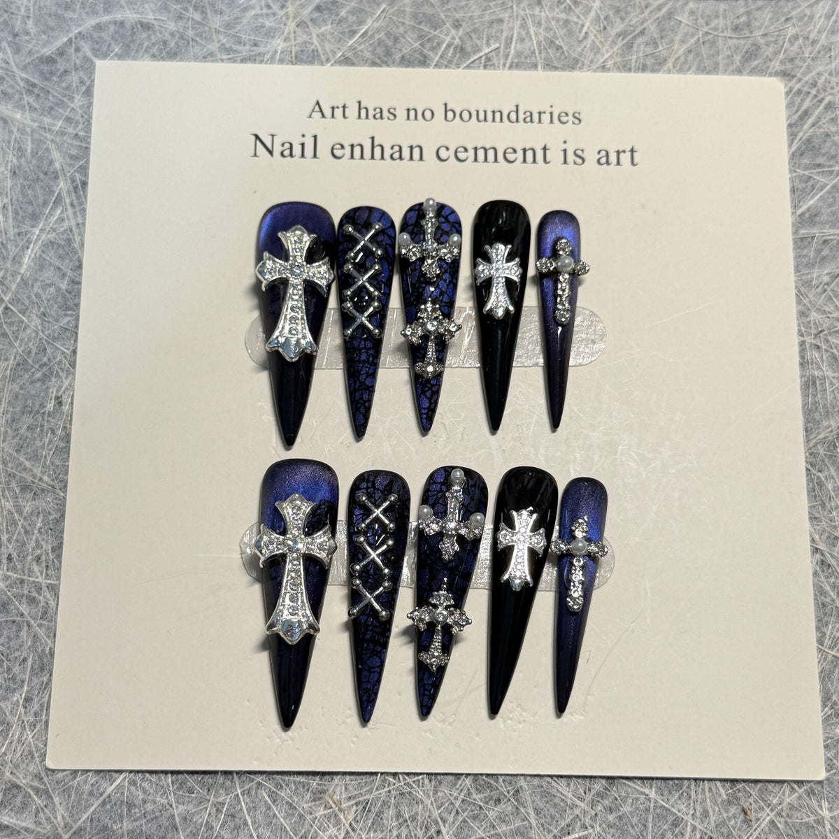 Gothic Cross Design Press-On Nägel