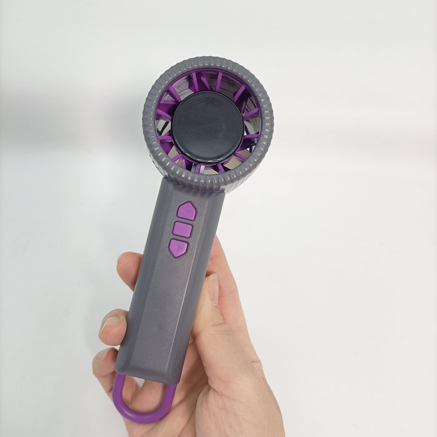 Unisex Tragbarer Handventilator mit mehrfachen Geschwindigkeitsstufen und ergonomischem Design Brehn